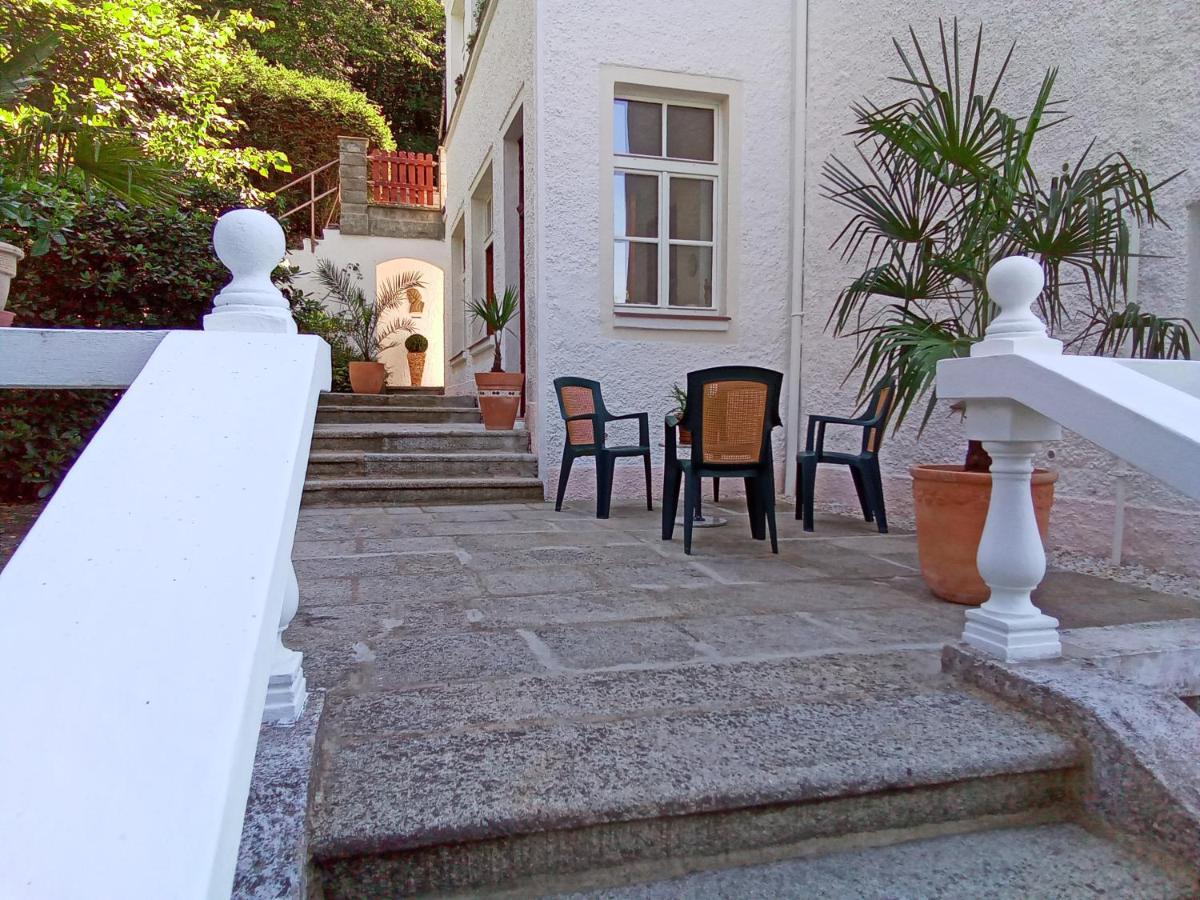 Pension Baron Schoeneck Karlsbad Exterior foto