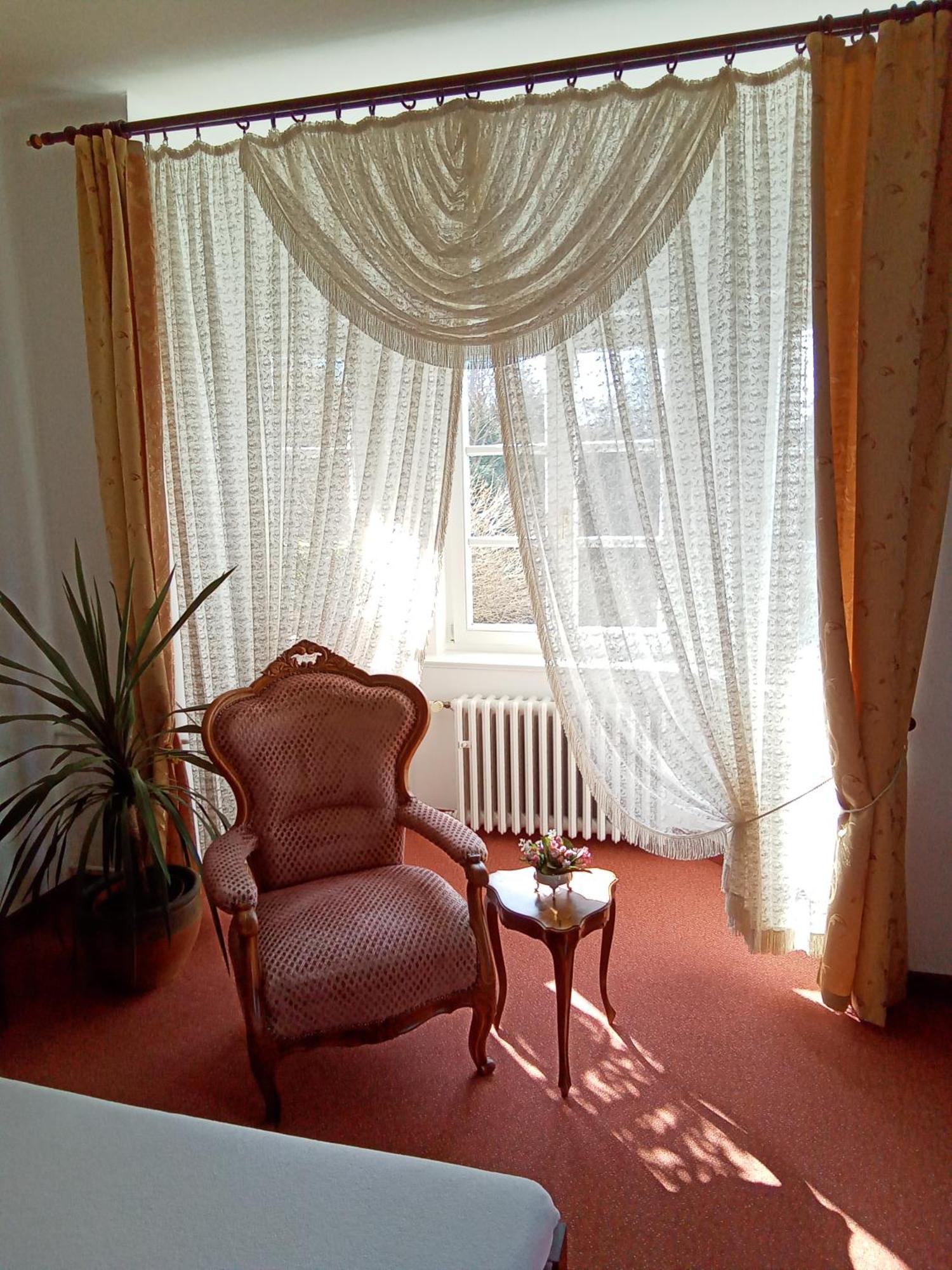 Pension Baron Schoeneck Karlsbad Exterior foto